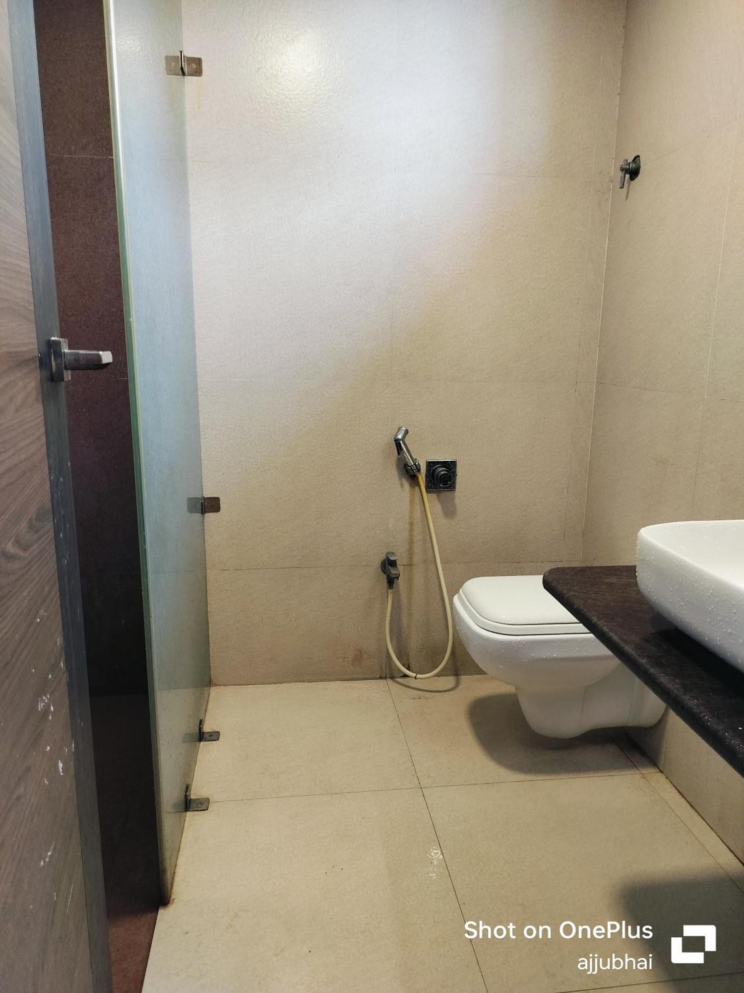 Hotel Sun N Step Club Ahmedabad Exteriör bild